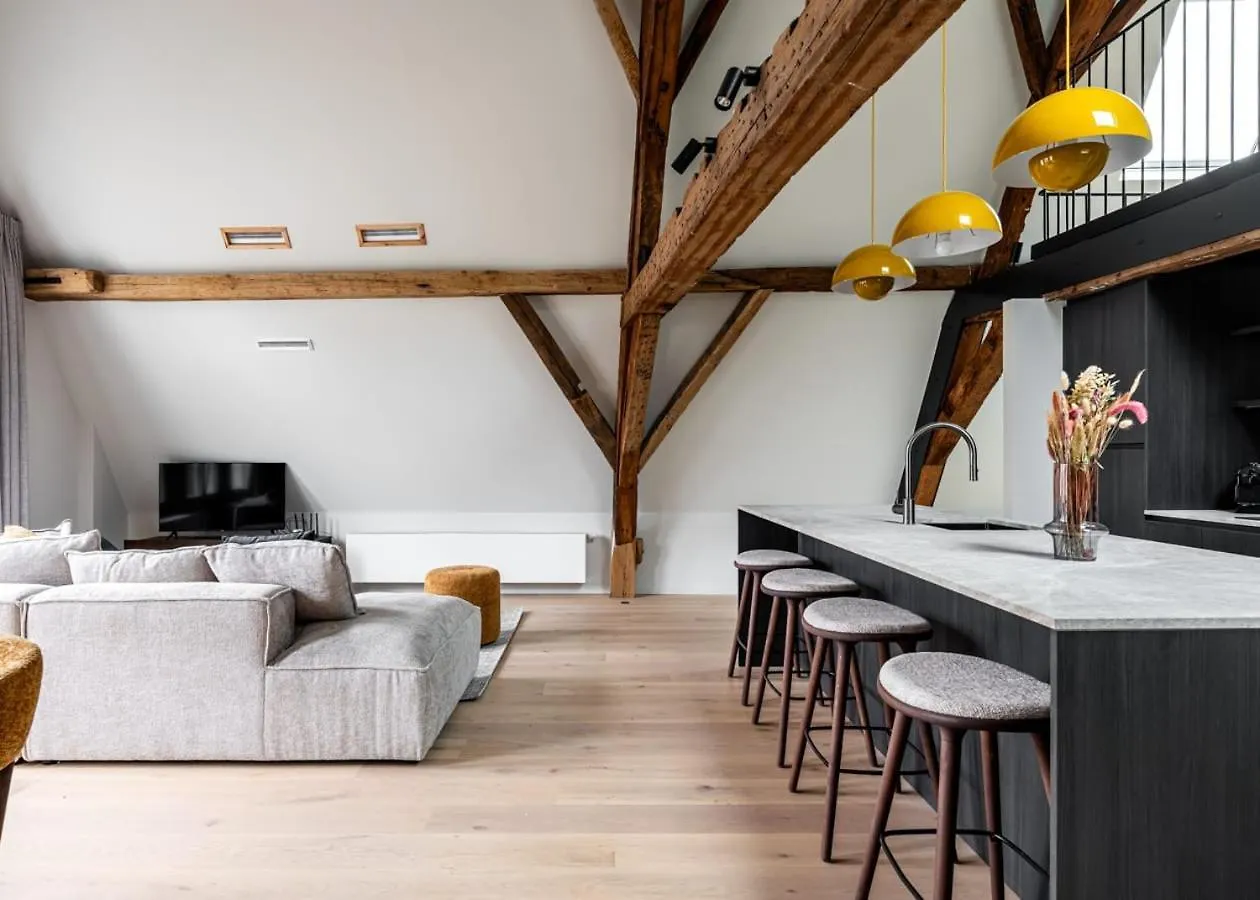 Huswell - City-View Loft With Wooden Beams And Mezzanine Gent Belgien